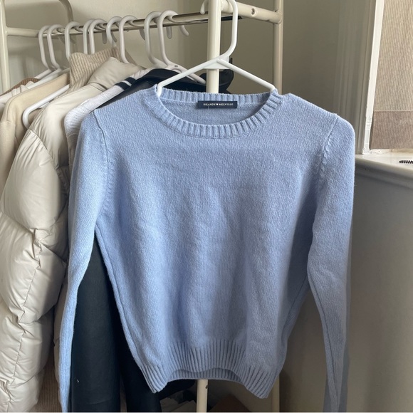 Brandy Melville Wool Sweater - Picture 3 of 4